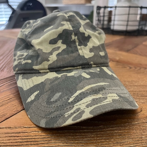Camo baseball cap - Picture 3 of 4